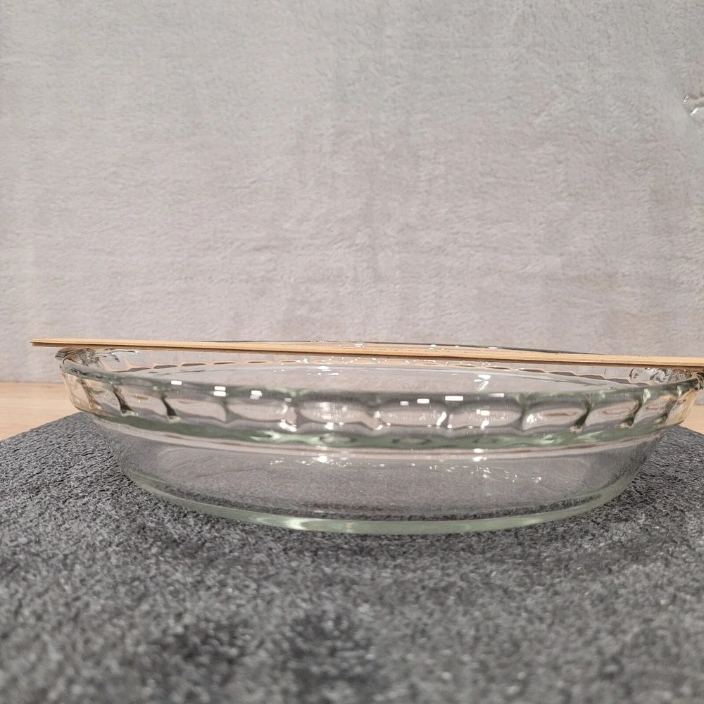 Vintage PYREX #229 9.5